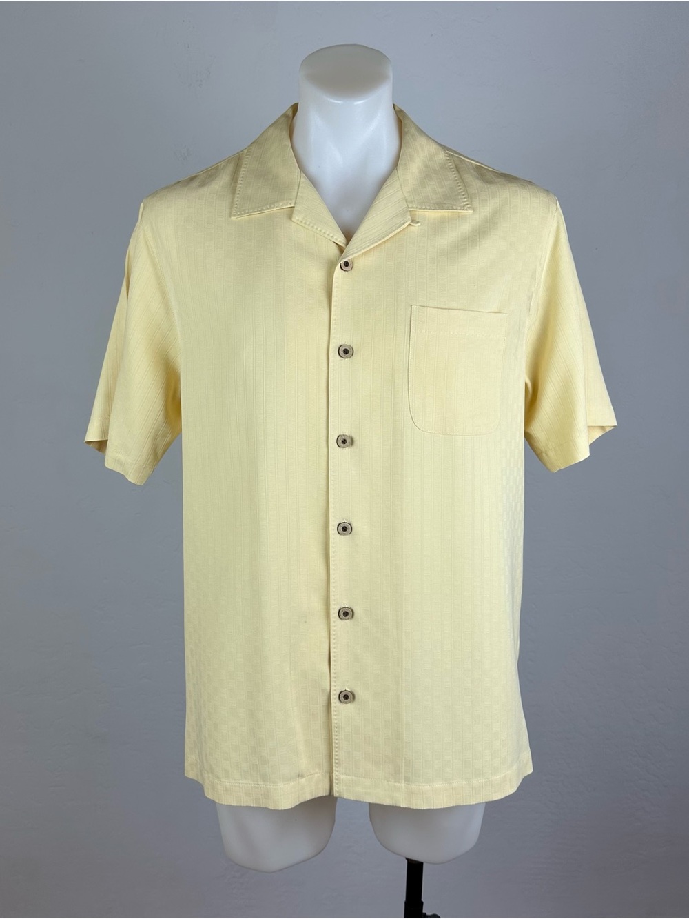 Tommy Bahama 100% Silk Embroidered Palm Shirt in Pale Yellow